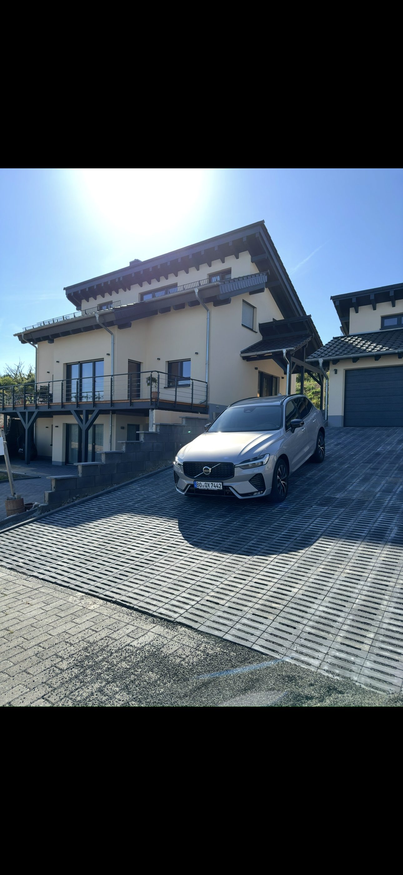 Smart-Home-Einfamilienhaus mit KNX-Automatisierung